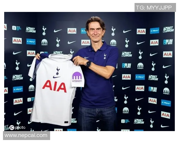 TA：热刺期望在赢球的一起踢出精彩的竞赛，而弗兰克过于务实